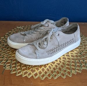 Removing from Closet 12/26! 
TOMS Lenox Desert Taupe Sneakers Gray Greige Suede